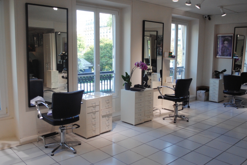 salon-coiffure-LA LONDE LES MAURES-min_floor-home-office-property-living-room-room-781228-pxhere.com